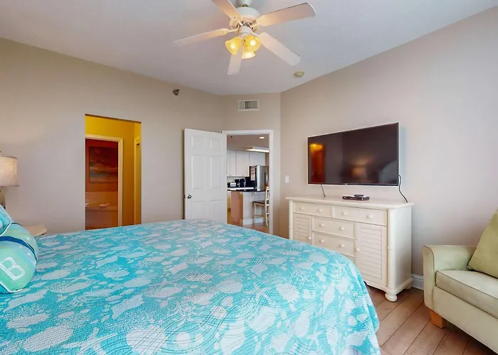 Beachfront Corner Penthouse With Amazing View Balcony & Shared Pools Hot Tubs *